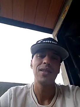 Santi2323xxX online show from 7, 7, 2026