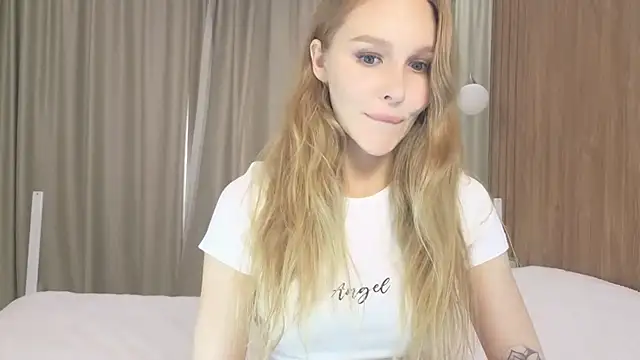 Snapshot of Brigitte_Bardot chatting on 17, 9, 2025 Brigitte Bardot online show from 17, 9, 2025