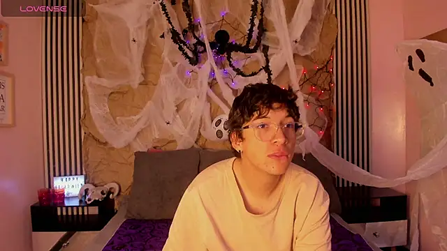 Desire Ecstasy online show from 23, 10, 2025