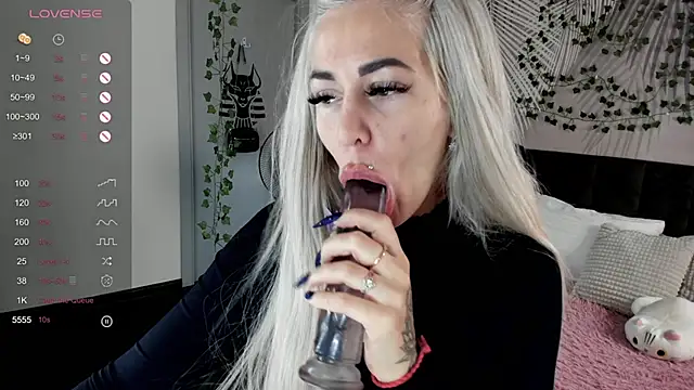 Kira Key online show from 14, 12, 2025