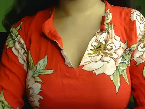 Snapshot of your_cute_girl chatting on 18, 10, 2025 your cute girl online show from 18, 10, 2025