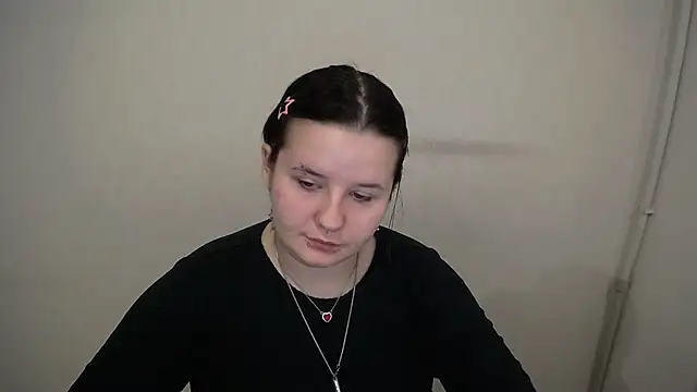 Snapshot of Mina_sky_ chatting on 1, 11, 2025 Mina sky online show from 1, 11, 2025