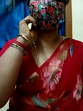 Snapshot of sushma26 chatting on 17, 7, 2026 sushma26 online show from 17, 7, 2026