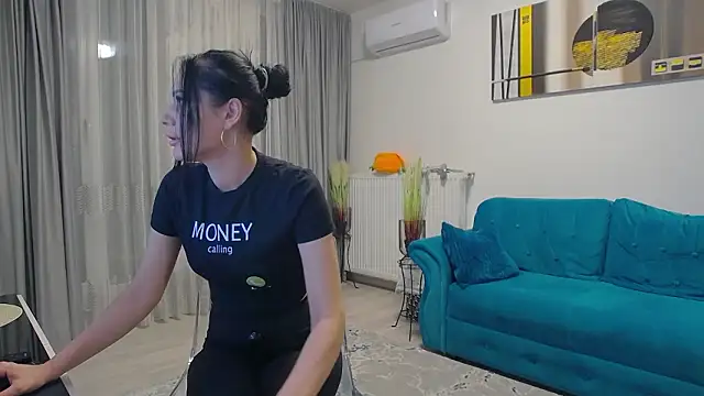 ScarletTemptations online show from 4, 2, 2026