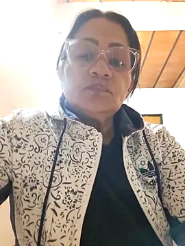 Snapshot of Vickysweeeettt chatting on 30, 3, 2026 Vickysweeeettt online show from 30, 3, 2026