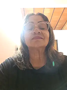 Snapshot of Vickysweeeettt chatting on 8, 4, 2026 Vickysweeeettt online show from 8, 4, 2026