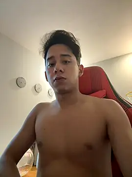 Snapshot of leduck7 chatting on 9, 9, 2025 leduck7 online show from 9, 9, 2025