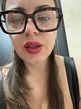 ladywithbigass online show from 12, 1, 2026