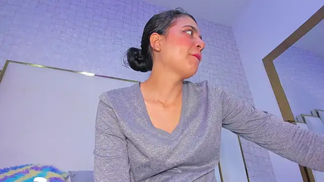 thalia888  online show from 15, 12, 2025