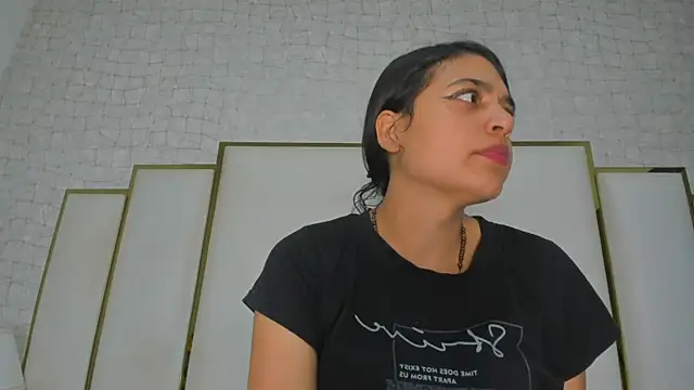 Snapshot of thalia888_ chatting on 20, 4, 2026 thalia888 online show from 20, 4, 2026