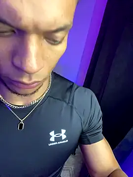 Snapshot of RickKrong_ chatting on 1, 10, 2025 RickKrong online show from 1, 10, 2025