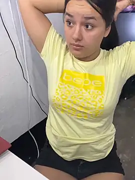 Luciaparker03 online show from 9, 2, 2026