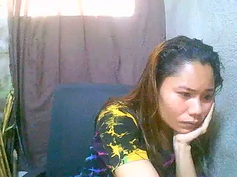 Sweeetgurll online show from 4, 6, 2026