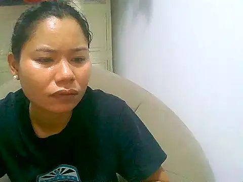 Sweeetgurll online show from 15, 7, 2026