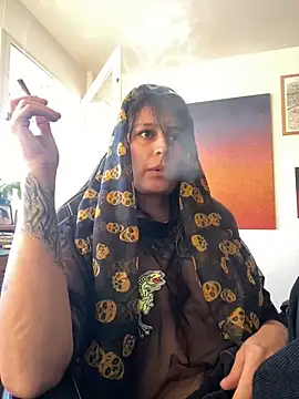 Snapshot of PuraTinta_miau chatting on 18, 11, 2025 PuraTinta miau online show from 18, 11, 2025