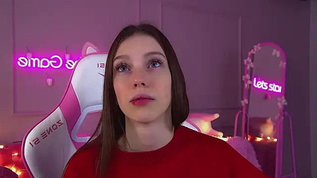 VeronicaVances online show from 4, 12, 2025