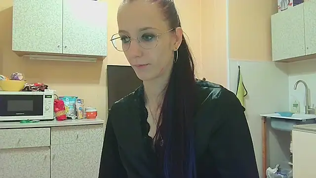 Lucy Divine online show from 19, 9, 2025