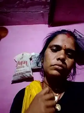 Hot ashna online show from 11, 2, 2026