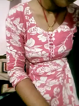 Hot ashna online show from 4, 4, 2026