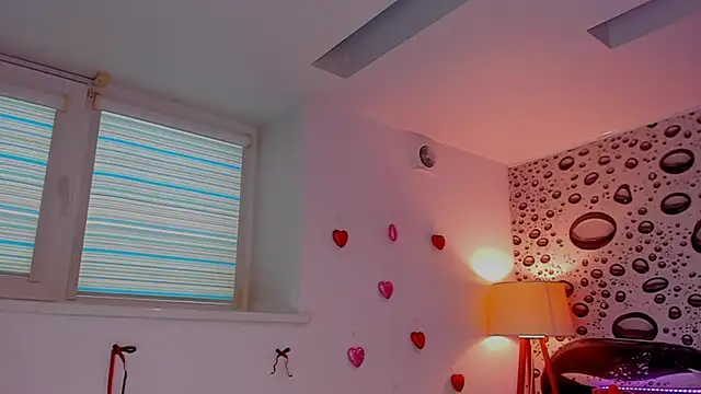 Snapshot of AlexaWilds chatting on 5, 2, 2026 AlexaWilds online show from 5, 2, 2026