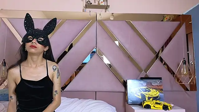 Sophia moo  online show from 25, 10, 2025