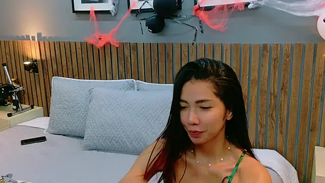 luna roja25 online show from 31, 10, 2025