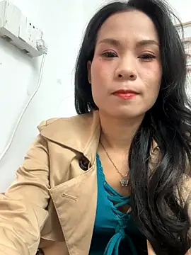 Snapshot of Baby-mmm chatting on 19, 11, 2025 Baby-mmm online show from 19, 11, 2025