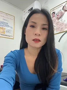 Snapshot of Baby-mmm chatting on 18, 12, 2025 Baby-mmm online show from 18, 12, 2025