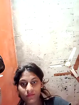 Snapshot of Jyoti_thakurr chatting on 12, 9, 2025 Jyoti thakurr online show from 12, 9, 2025