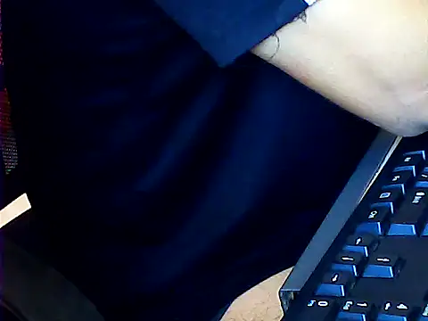 Snapshot of hotboydon2495 chatting on 17, 10, 2025 hotboydon2495 online show from 17, 10, 2025