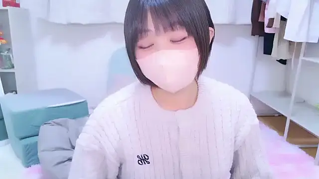 Hinata Sun online show from 5, 2, 2026