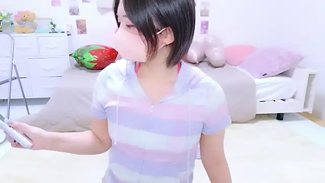 Hinata Sun online show from 2, 4, 2026