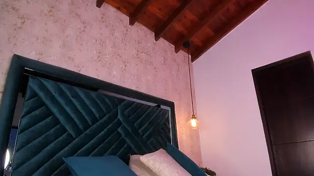 Sofi Moreno online show from 27, 2, 2026