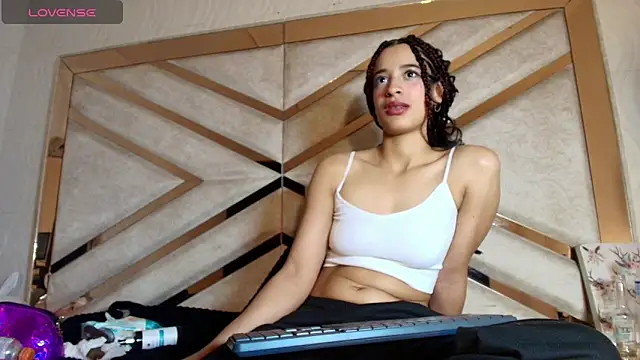 Alisha Evans Rs online show from 15, 3, 2026