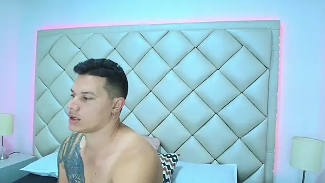 Snapshot of EclipseandFlame chatting on 2, 10, 2025 EclipseandFlame online show from 2, 10, 2025