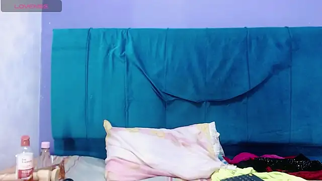 andrealopezcm101 online show from 9, 4, 2026