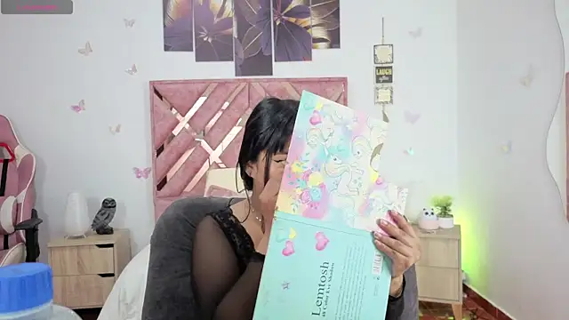 Candy Chloe02 online show from 22, 5, 2026