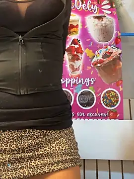 BrunetteBliss69 online show from 28, 5, 2026
