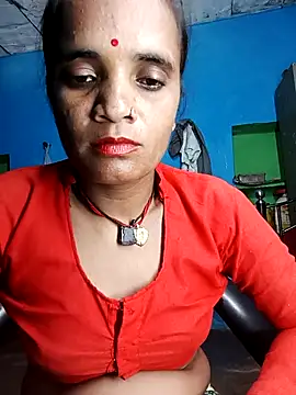 Snapshot of Hotwera chatting on 12, 9, 2025 Hotwera online show from 12, 9, 2025