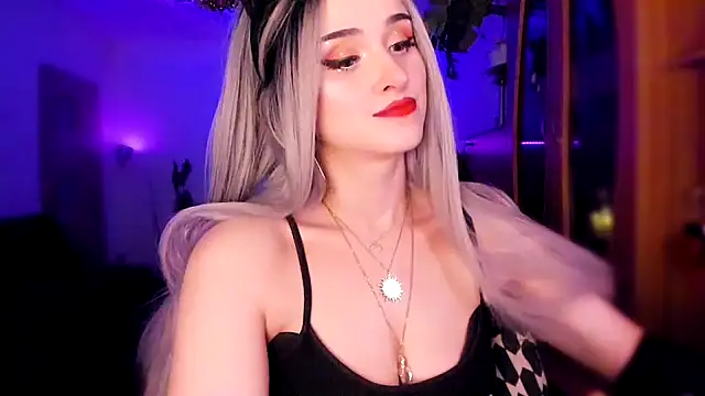 MistressJolie online show from 31, 1, 2025