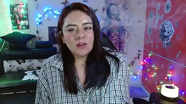 Snapshot of carol_20 chatting on 4, 1, 2025 carol 20 online show from 4, 1, 2025