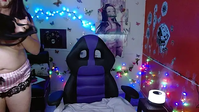 Snapshot of carol_20 chatting on 6, 3, 2025 carol 20 online show from 6, 3, 2025