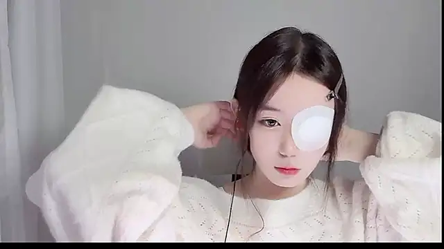 Xiao-runbao online show from 15, 10, 2025