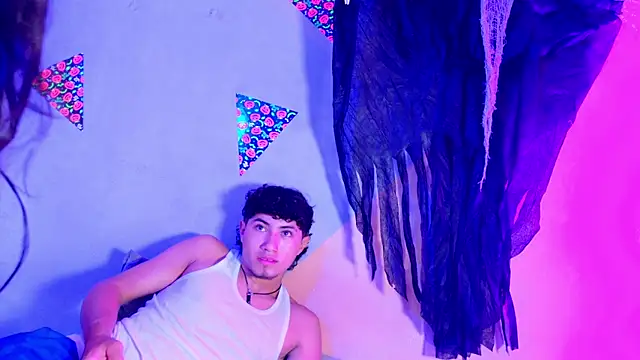 Laura and Kevin online show from 25, 10, 2025