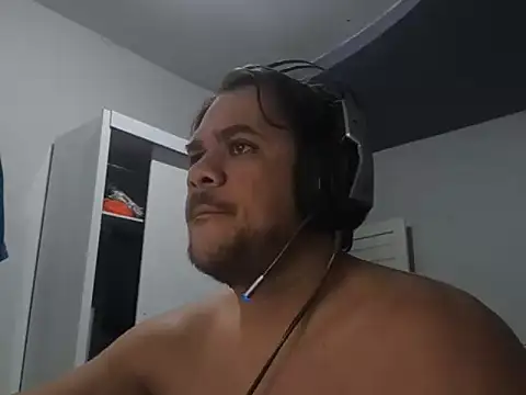 Miguelion2308 online show from 13, 4, 2026