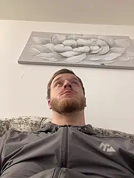 Girthyone20 online show from 20, 10, 2025