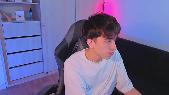 onlinenico online show from 2, 10, 2025