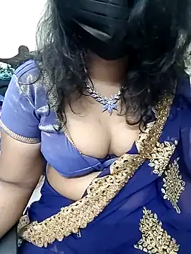 Snapshot of tamilmaha12 chatting on 13, 9, 2025 tamilmaha12 online show from 13, 9, 2025