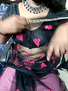 Snapshot of tamilmaha12 chatting on 18, 9, 2025 tamilmaha12 online show from 18, 9, 2025