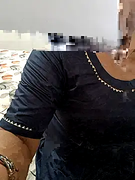 Snapshot of angel_ridhi chatting on 10, 9, 2025 angel ridhi online show from 10, 9, 2025